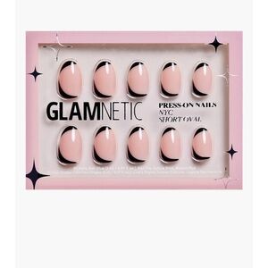 Glamnetic NYC Short Oval Press-On Nails Set